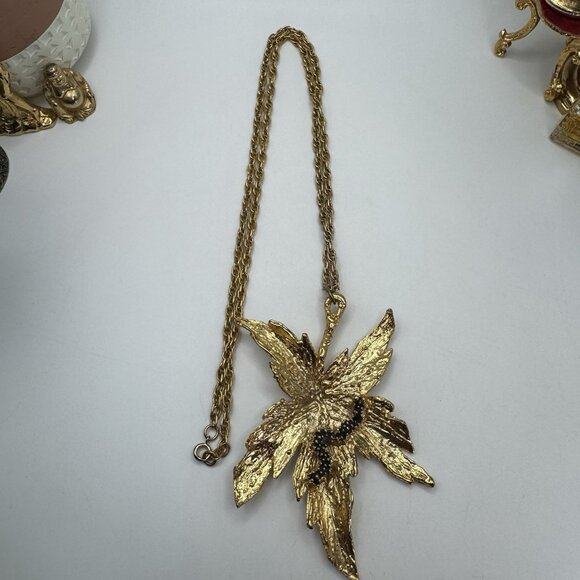 SASCHA BRASTOFF Brutalist Statement Necklace Pendant Leaf Gold Tone Vintage - Picture 10 of 10